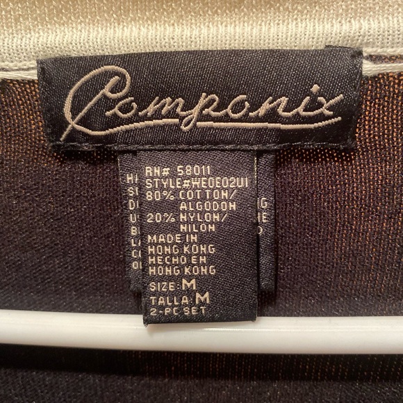 Ladies sweater size medium - Picture 3 of 4